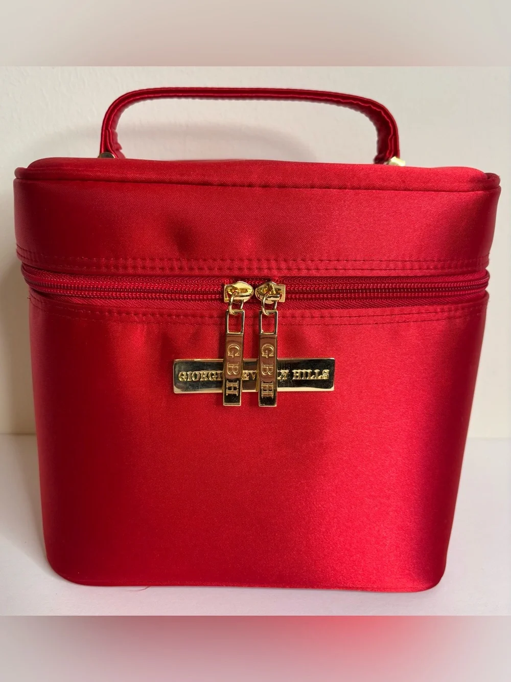 GIORGIO, BEVERLY HILLS SATIN COSMETIC BAG